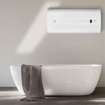Водонагреватель Electrolux EWH 30 Centurio IQ 3.0 Wi-Fi