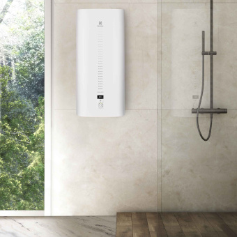 Водонагреватель Electrolux EWH 30 Centurio IQ 3.0 Wi-Fi